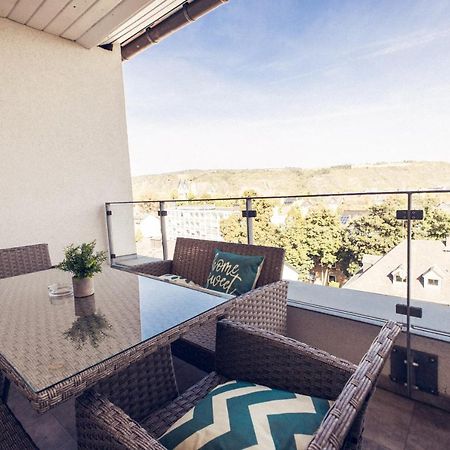 Design Apartment Zentral Fuer 6 In Andernach: Ausblick, Wifi, Kueche 외부 사진
