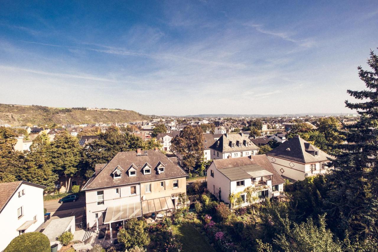 Design Apartment Zentral Fuer 6 In Andernach: Ausblick, Wifi, Kueche 외부 사진